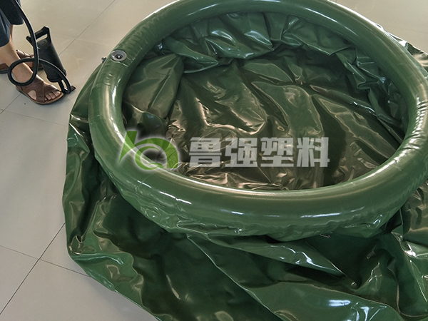 軍綠儲(chǔ)水罐